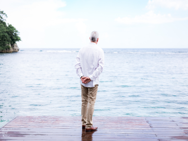 Joachim Schmillen in front of the ocean